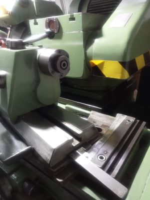 Z860 Stahl 7,5 kW vertikale Schleifmaschine Wasserkühlung 3000r/Min